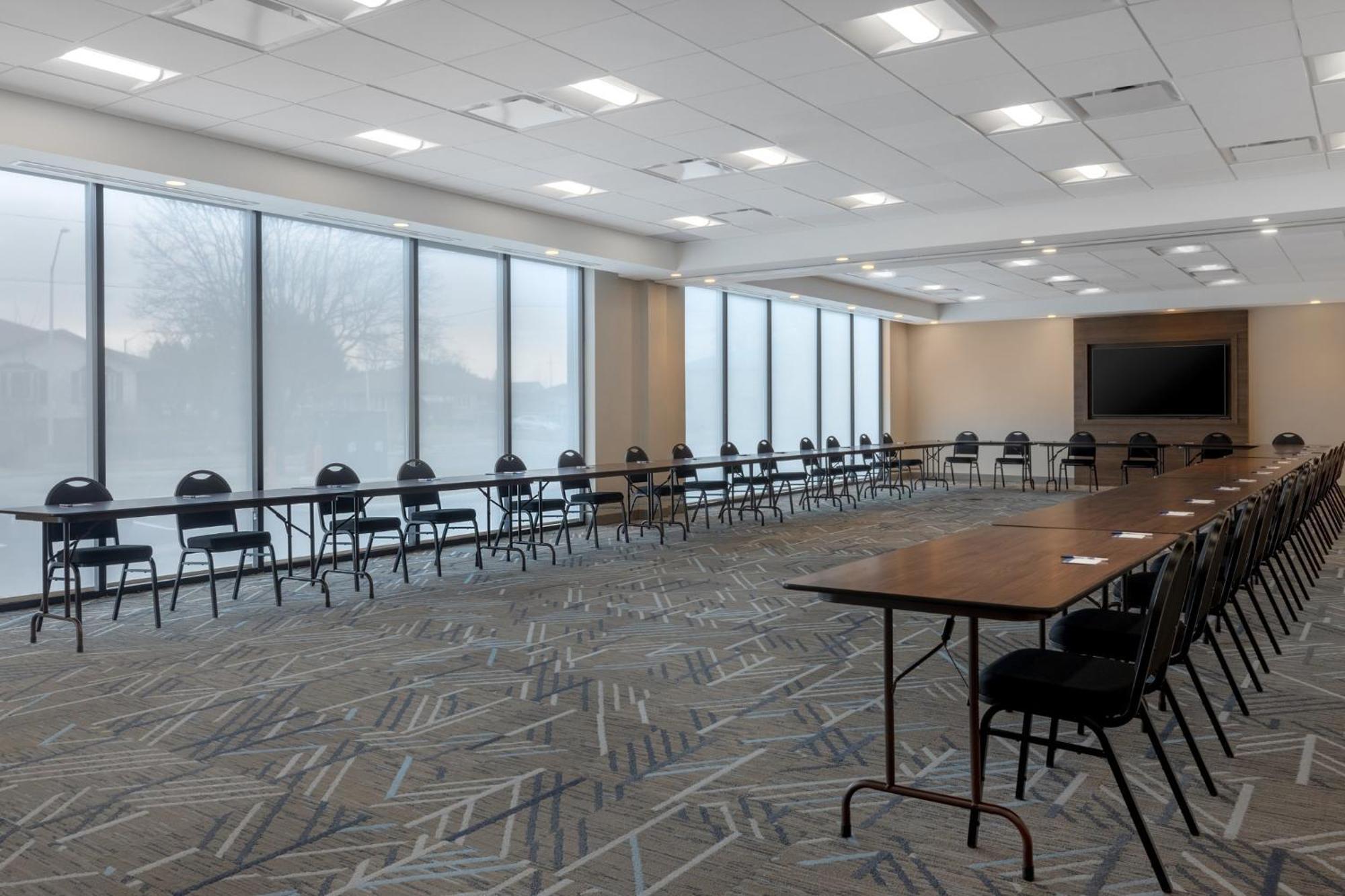 Holiday Inn Express & Suites St Thomas เซนต์ธอมัส ภายนอก รูปภาพ