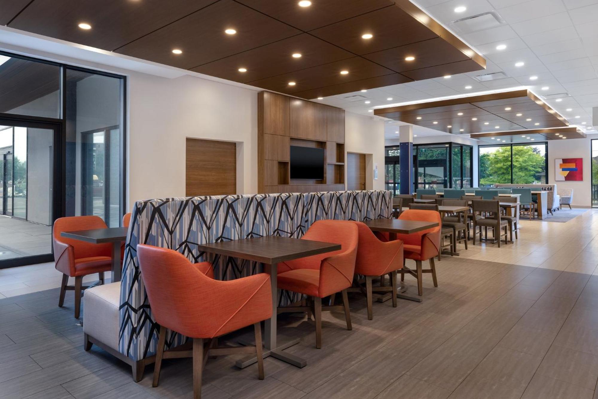 Holiday Inn Express & Suites St Thomas เซนต์ธอมัส ภายนอก รูปภาพ