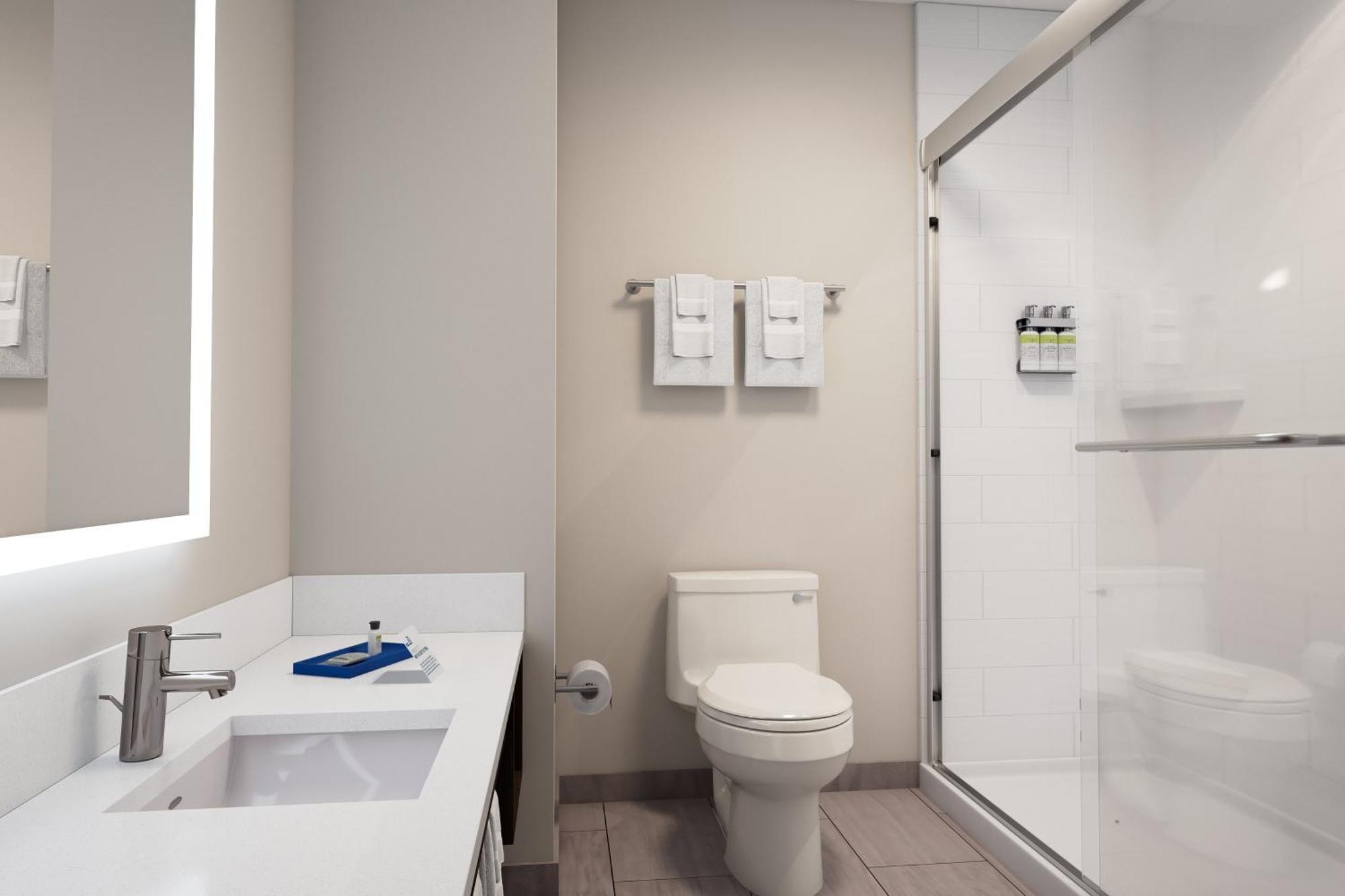 Holiday Inn Express & Suites St Thomas เซนต์ธอมัส ภายนอก รูปภาพ